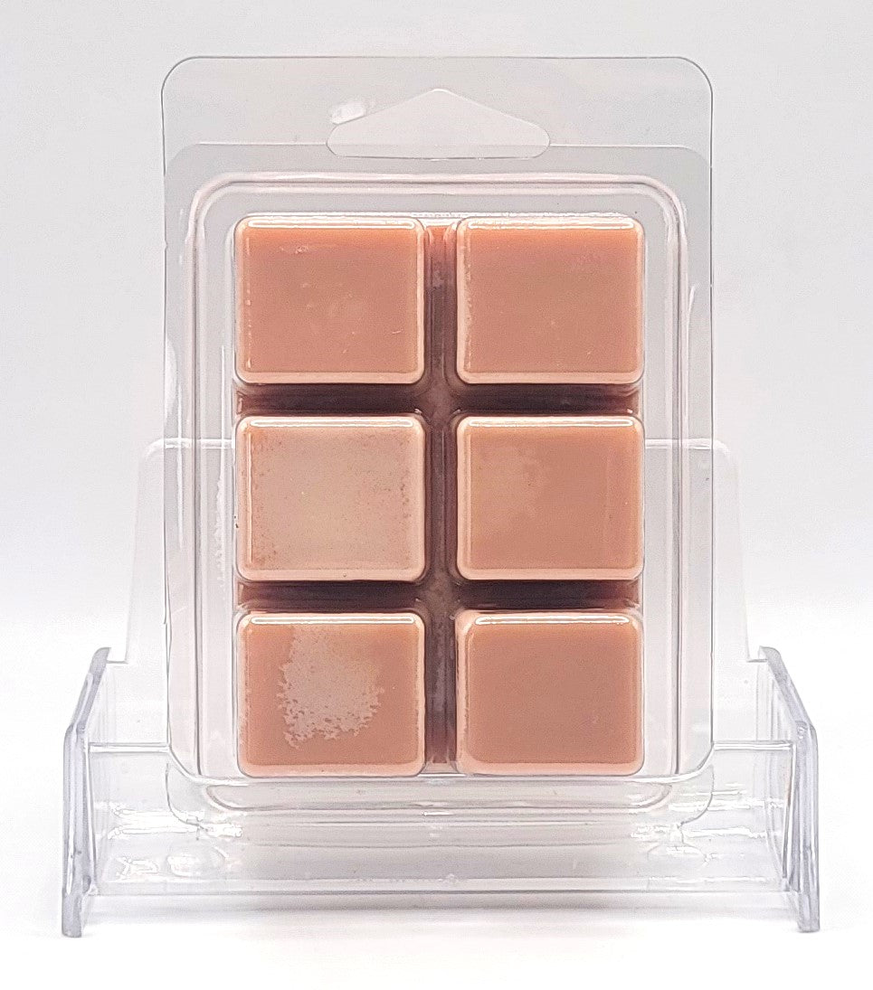 Cozy soy wax melt featuring caramel, popcorn, and sea salt fragrance