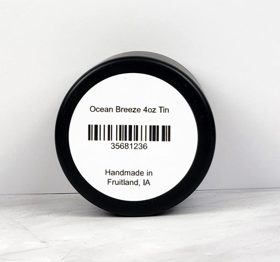 Luxury seaside-inspired scented candle, perfect for relaxation and gifts.