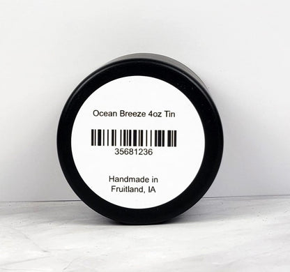 Luxury seaside-inspired scented candle, perfect for relaxation and gifts.