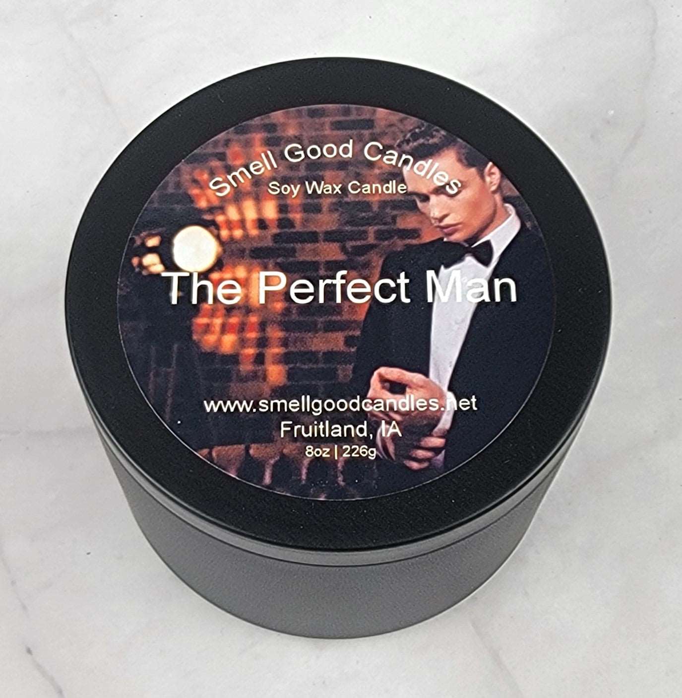 Luxury men's fragrance candle featuring bergamot, vetiver, and frankincense.